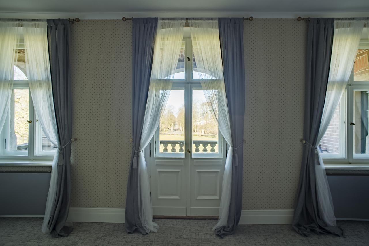 Palac Kobylniki Hotel Obrzycko Esterno foto